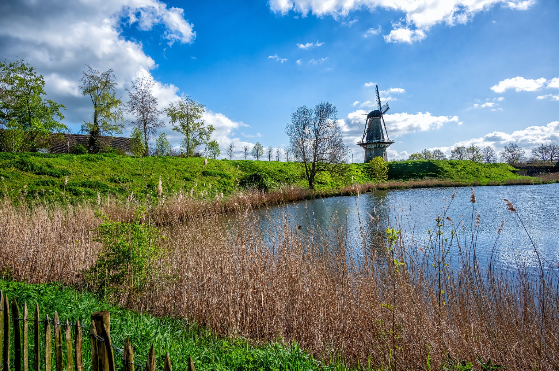 Molen aan het water
